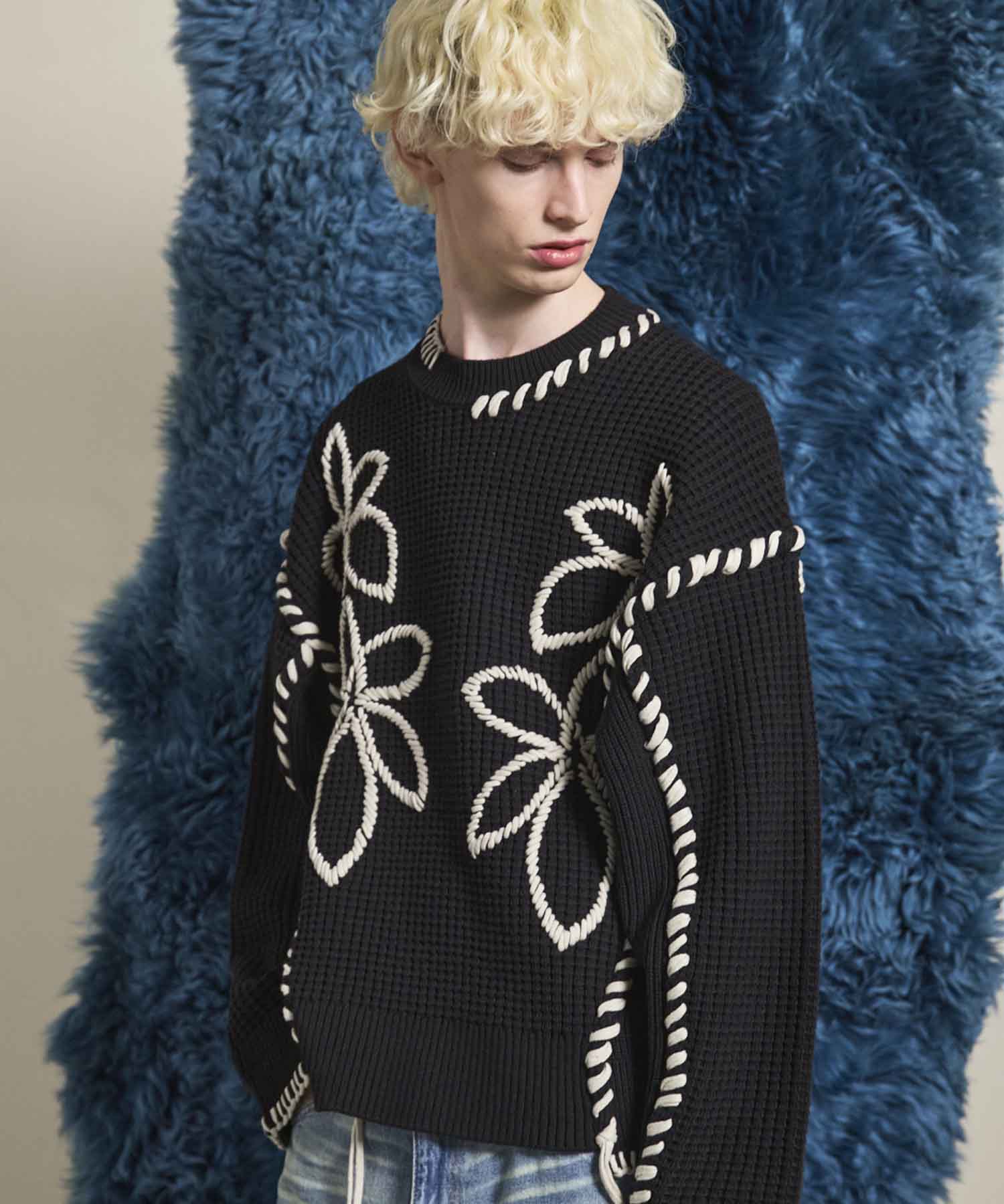 Oni-Waffle Flower Embroidery Prime-Over Crew Neck Knit Pullover