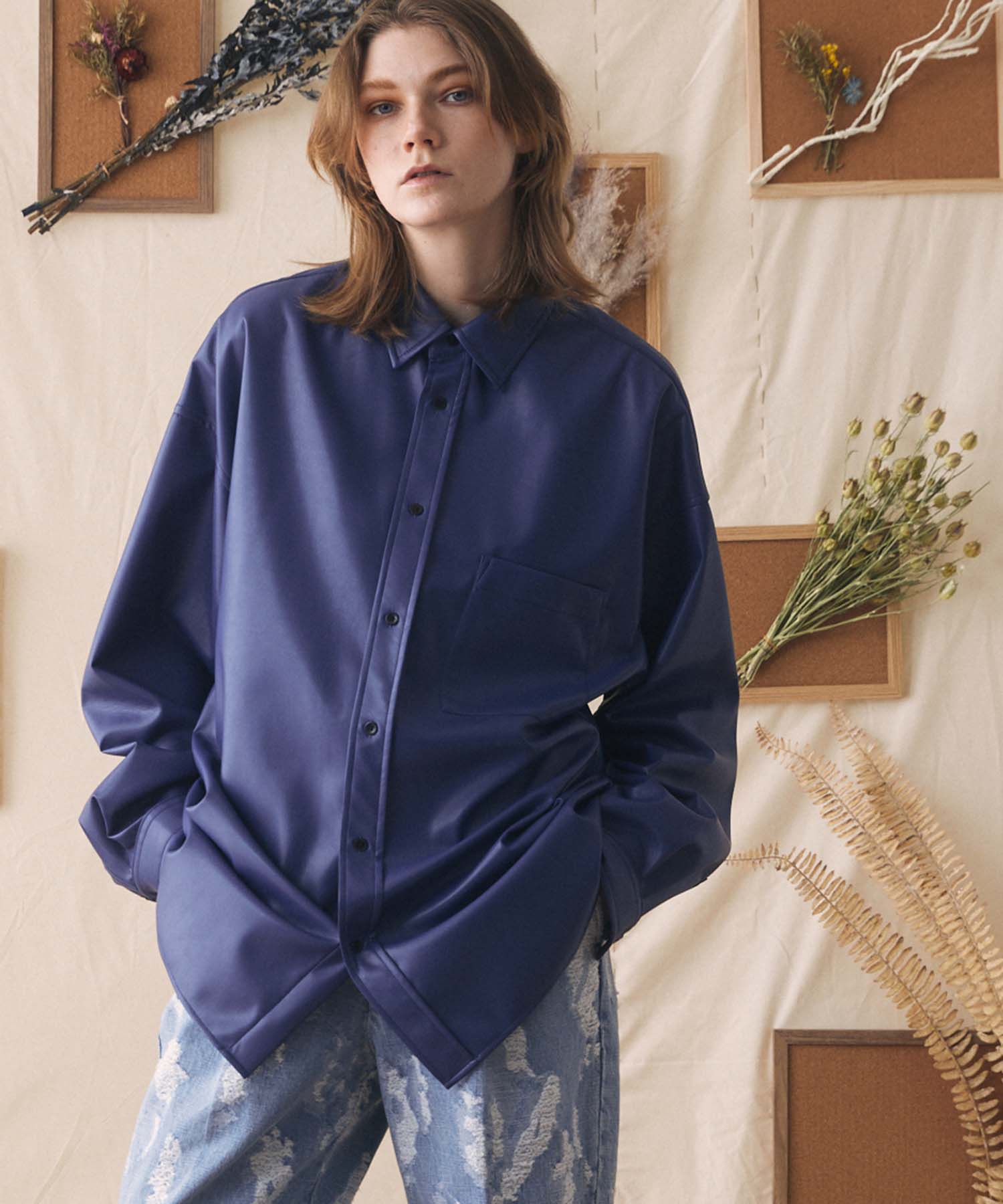 SALE】リサイクルライトフェイクレザープライムオーバーシャツ