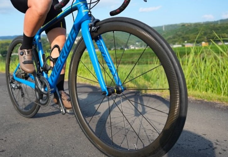 最高峰リムブレーキホイール】 MAVIC COSMIC SLR 40 | MAVIC ブランド