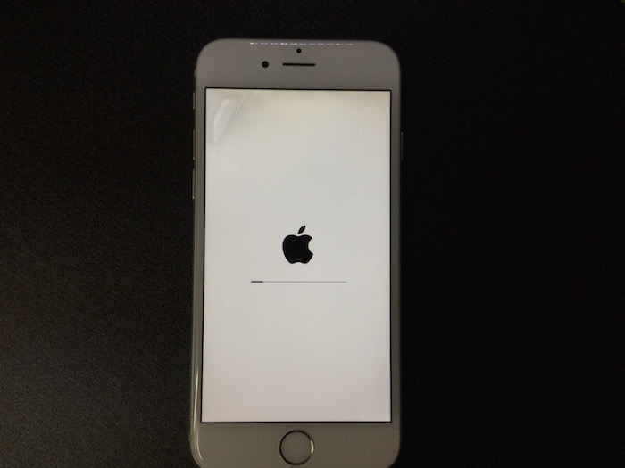 iPhoneの画面の内側にヒビが入った！？ - meideru blog