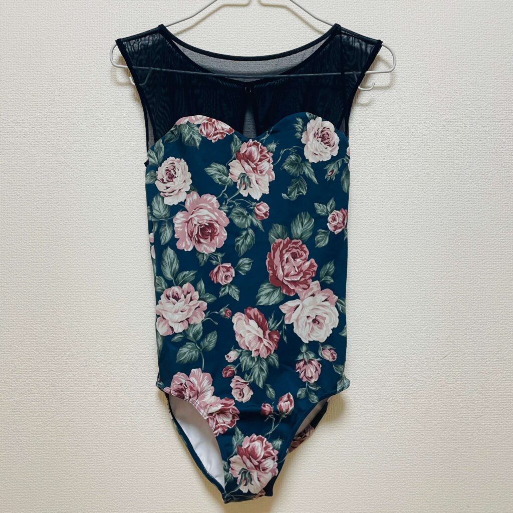 stina（スティナ）のレオタードのサイズ感は小さめなのか？買ってみた