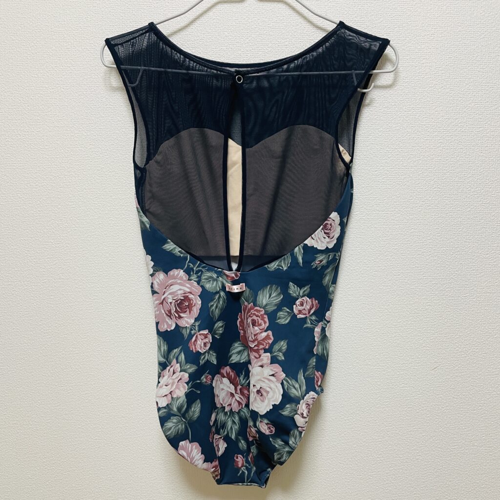 stina（スティナ）のレオタードのサイズ感は小さめなのか？買ってみた