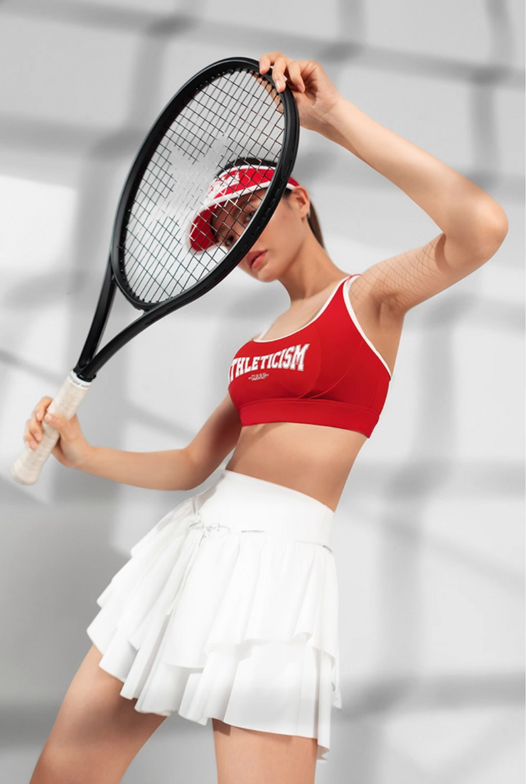 レッドインパクトブラ＆レイヤードテニススカート セットアップ