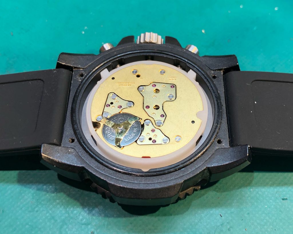 半月前に止まったLUMINOX ルミノックス 3080の電池交換