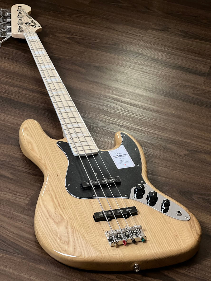 Fender Japan Traditional II 70s Jazz Bass with Maple FB in Natural