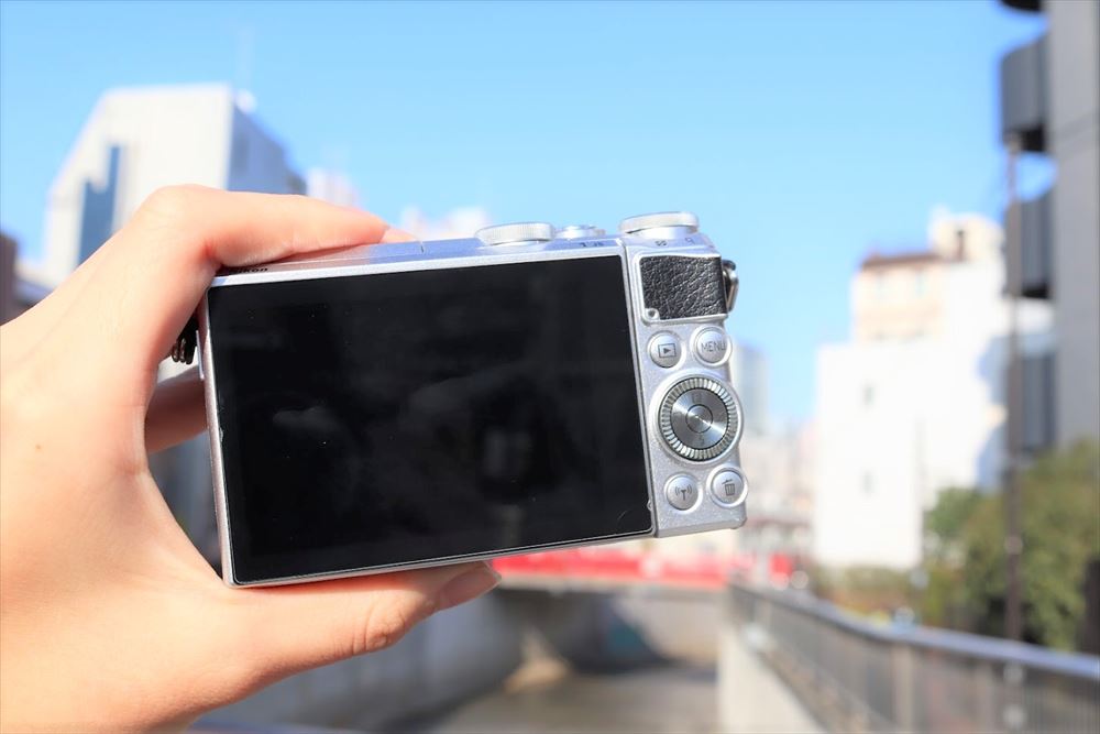 格安レンタル] Nikon（ニコン） Nikon1 J5 ボディ ミラーレス一眼