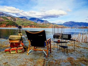 NATURAL MOUNTAIN MONKEYS