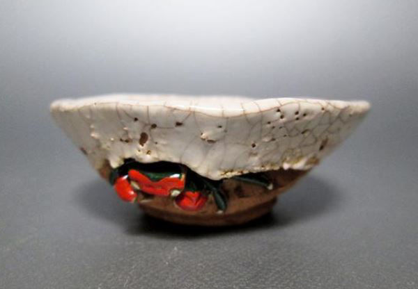 B388s 蟹彫茶碗 蓋付 玉井楽山作 天神蟹 愛媛 伊予 楽山焼 キズ有 2025