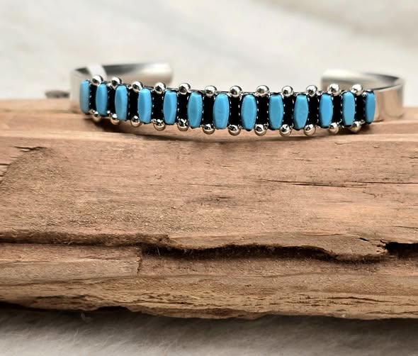 Veronica Martza Turquoise bracelet – Oards Gallery