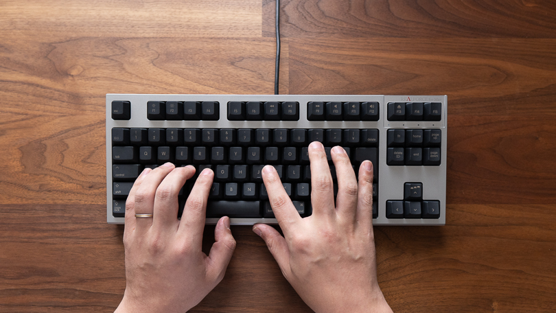 RealForce 1年レビュー／Macでスコスコ体験。フェザータッチが心地よい