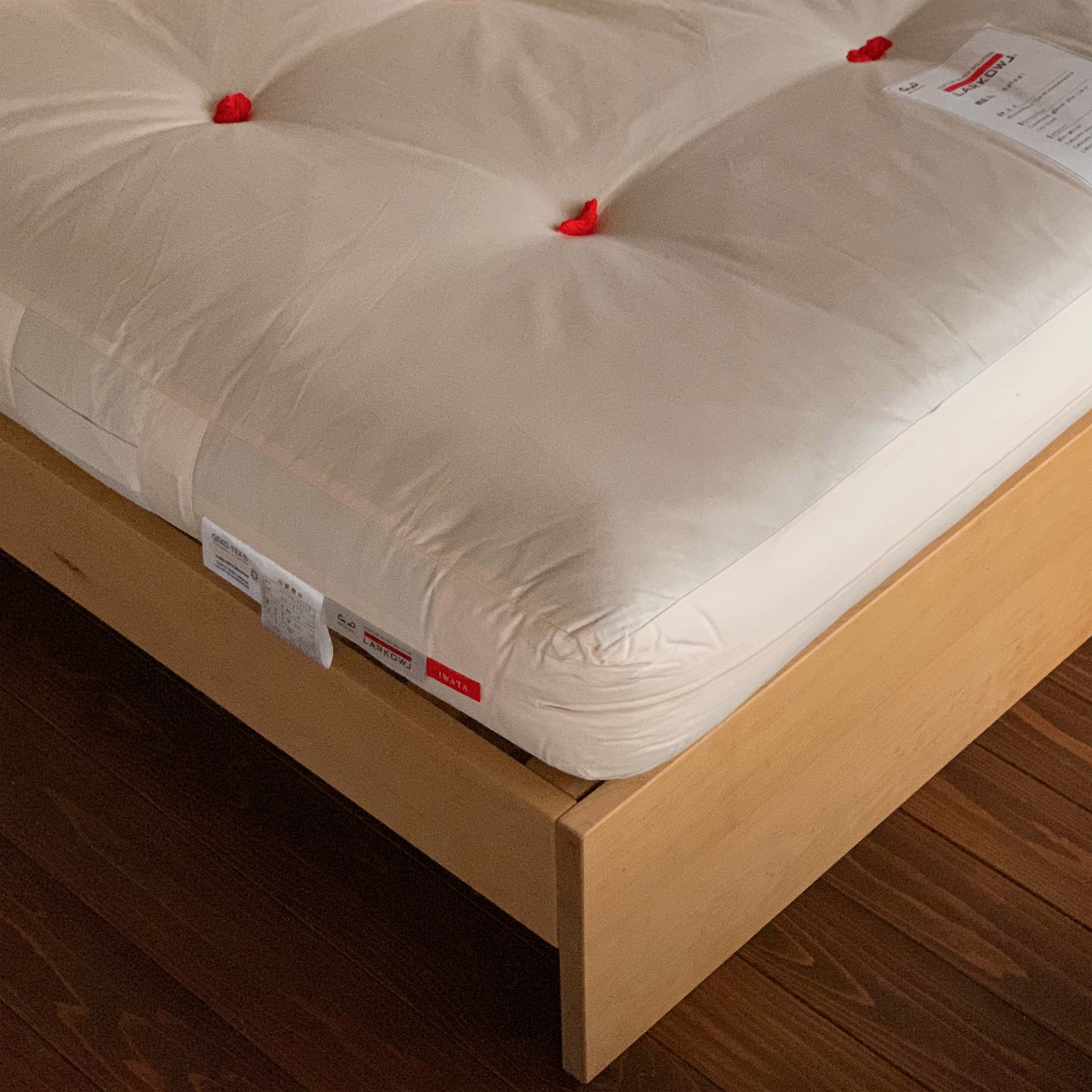 夜が短く感じるほど、深く眠りを！ IWATAのキャメルピロー 夜が短く