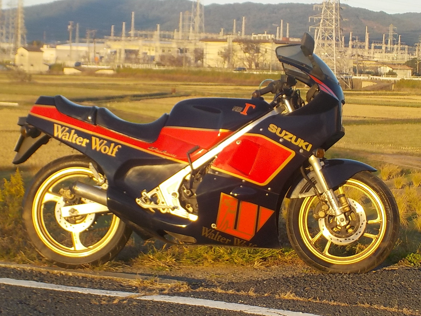 入荷情報 RG250Γウォルターウルフ: レストアくんのブログ