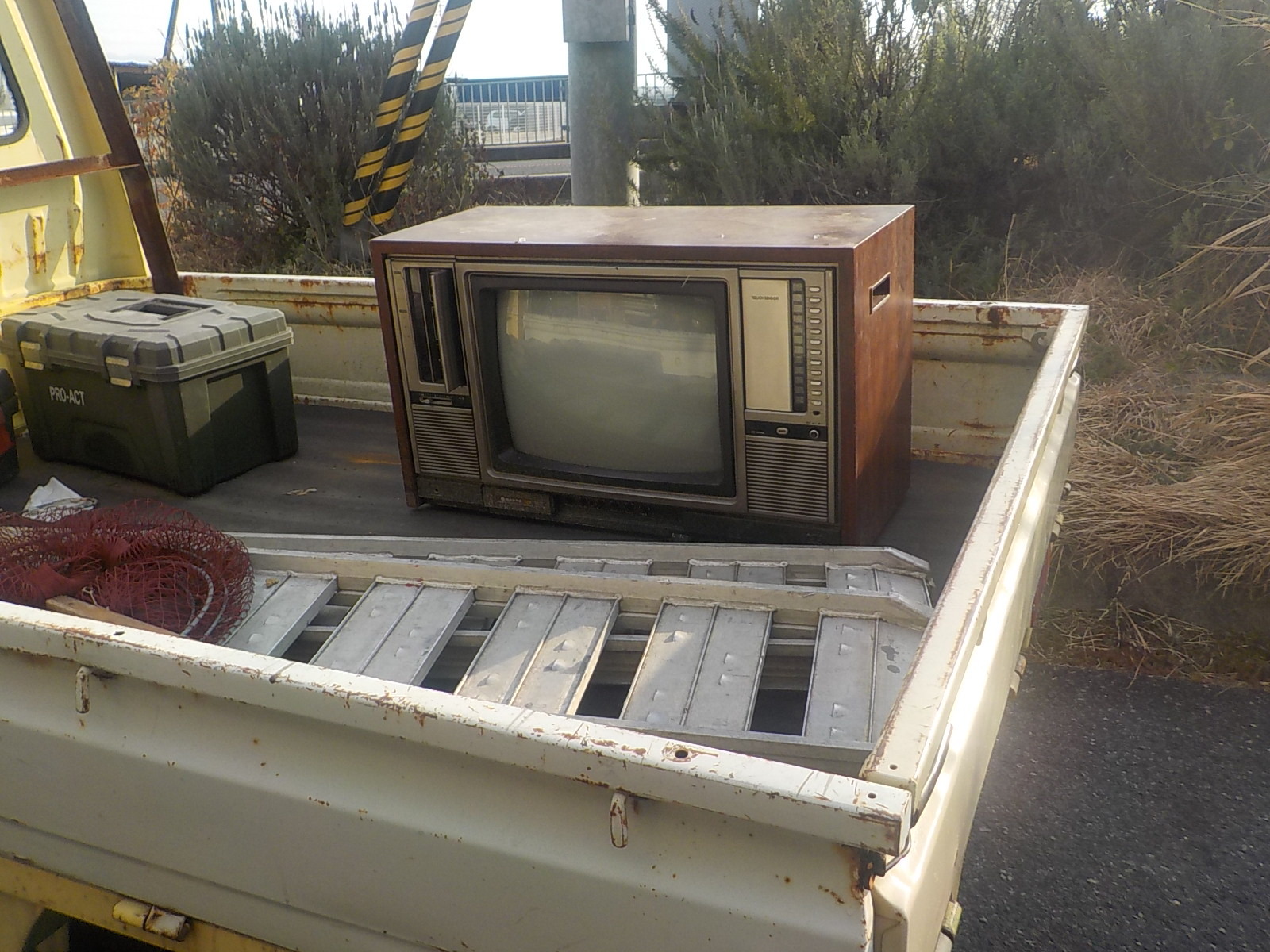 サンヨー家具調カラーテレビ: レストアくんのブログ