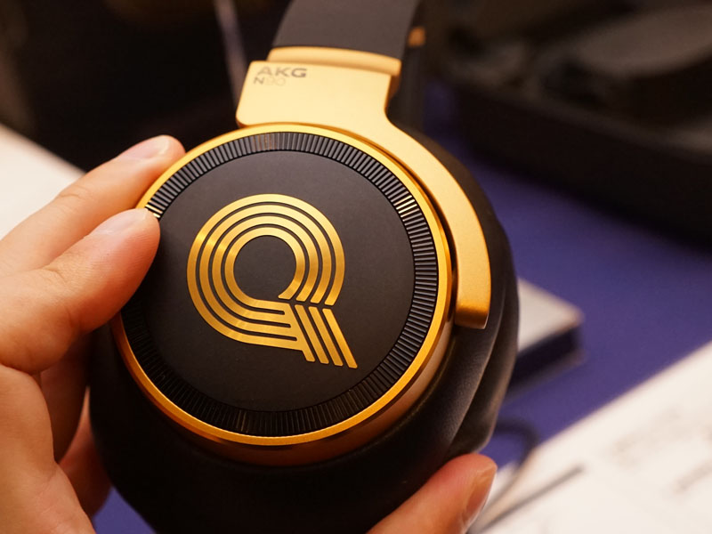 耳に合わせた音になるAKGヘッドフォン、500万円以上の超弩級システム
