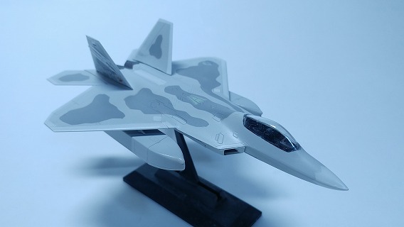 Trumpeter F-22 Trigger 1/144