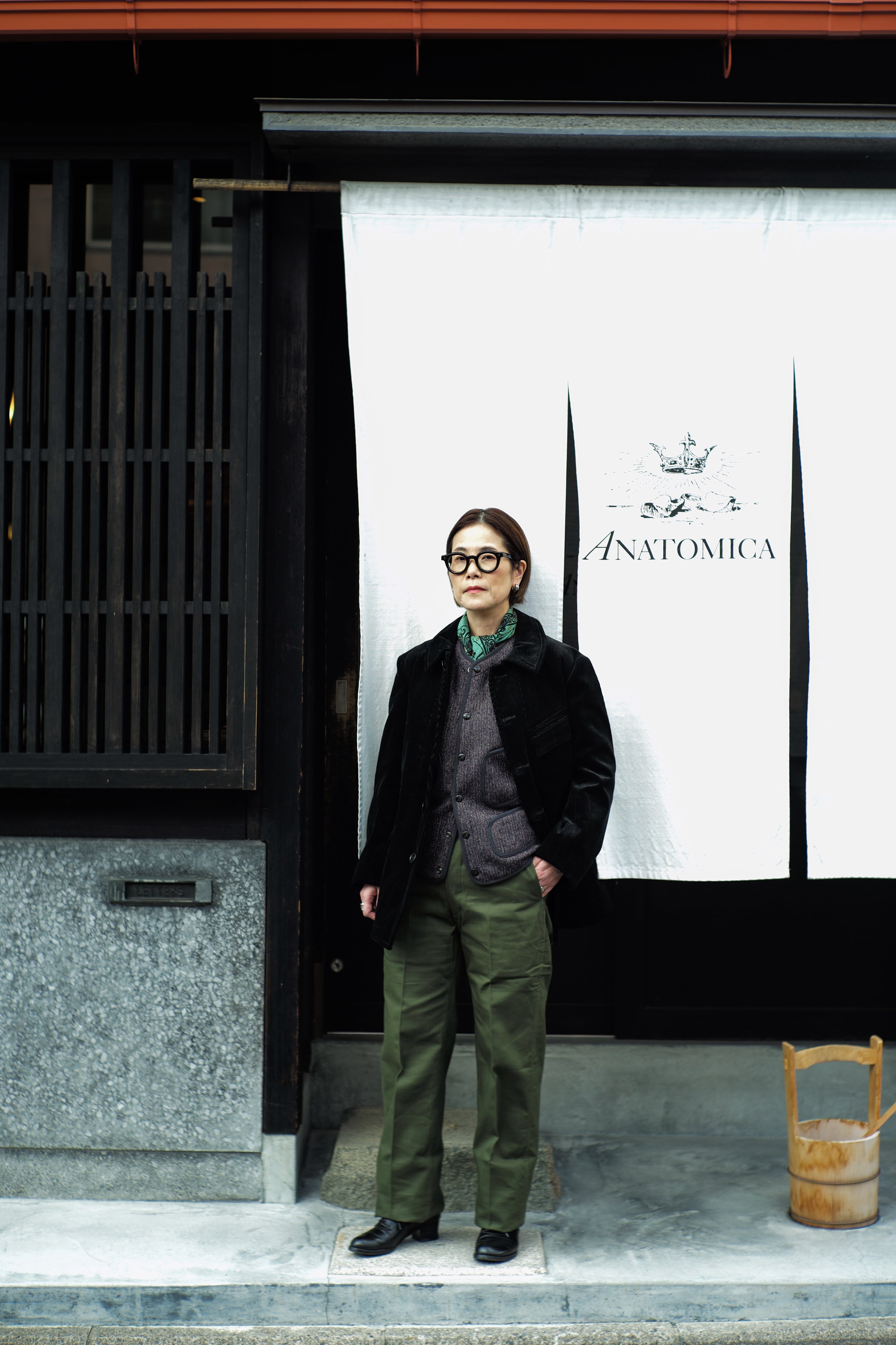 NAKA】MONET ENGLISH CORDUROY BLACK STYLING – ANATOMICA KYOTO