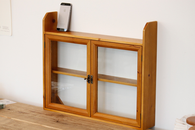 ウォールシェルフ 棚 壁掛け 収納 ナチュラル ガラス扉 両開き 木製