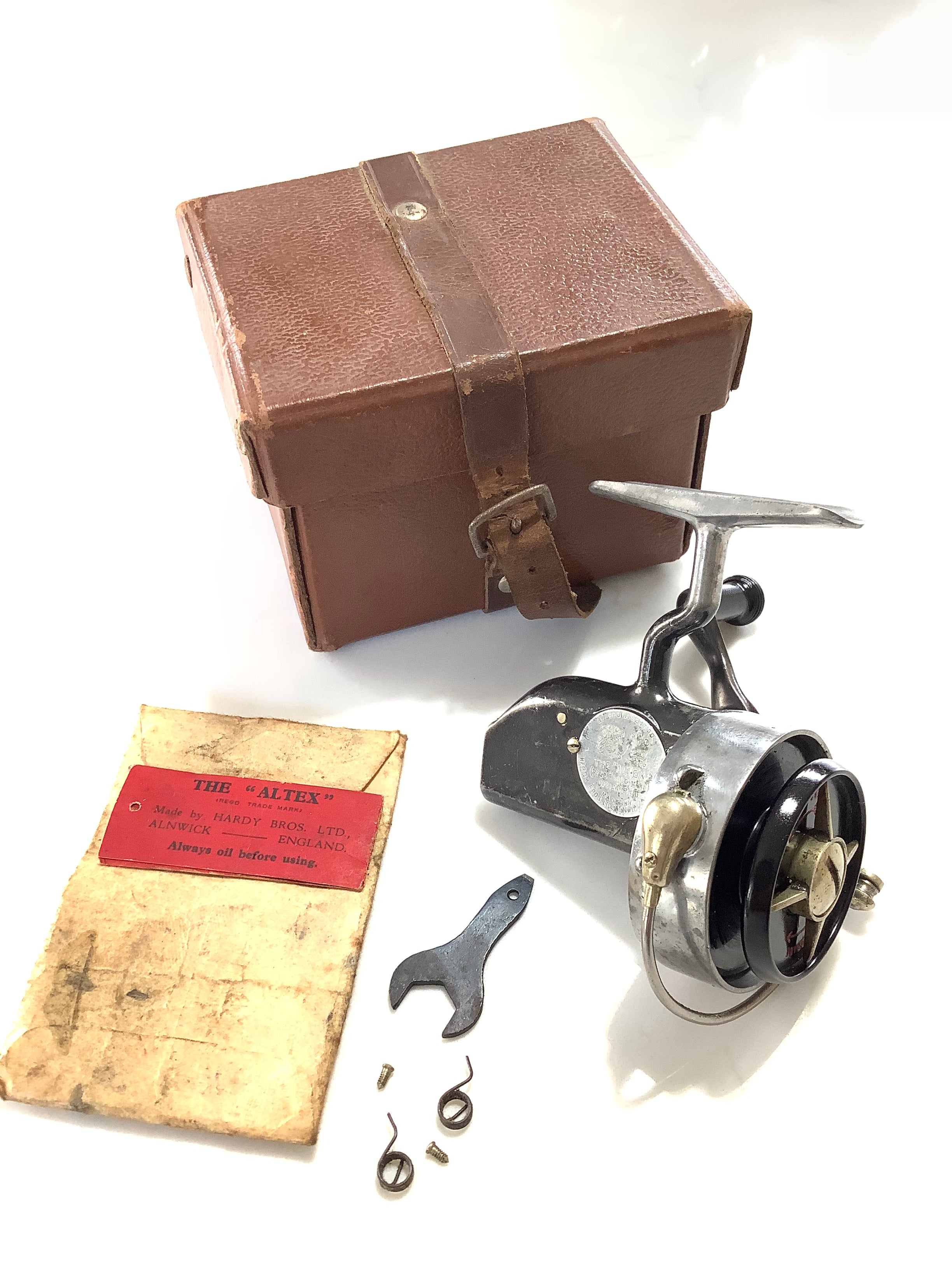 Antique Hardy Bros No.1 MKII ALTEX Fixed spool Reel – Antique