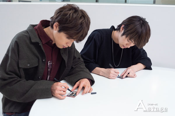 白洲迅＆楽駆 直筆サイン入りチェキプレゼント！！ 『Life 線上の僕ら