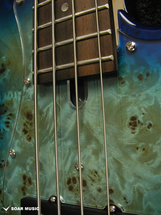 バッカス・ユニバースシリーズのアクティブ・ジャズベースモデル！ WJB