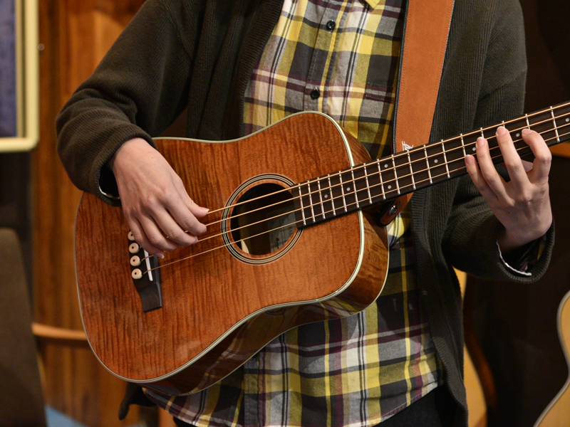 ミニアコースティックベース発売記念キャンペーン – SOAR MUSIC 新着