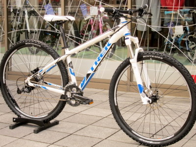 街乗りに29erマウンテンバイク TREK(トレック)「Mamba(マンバ