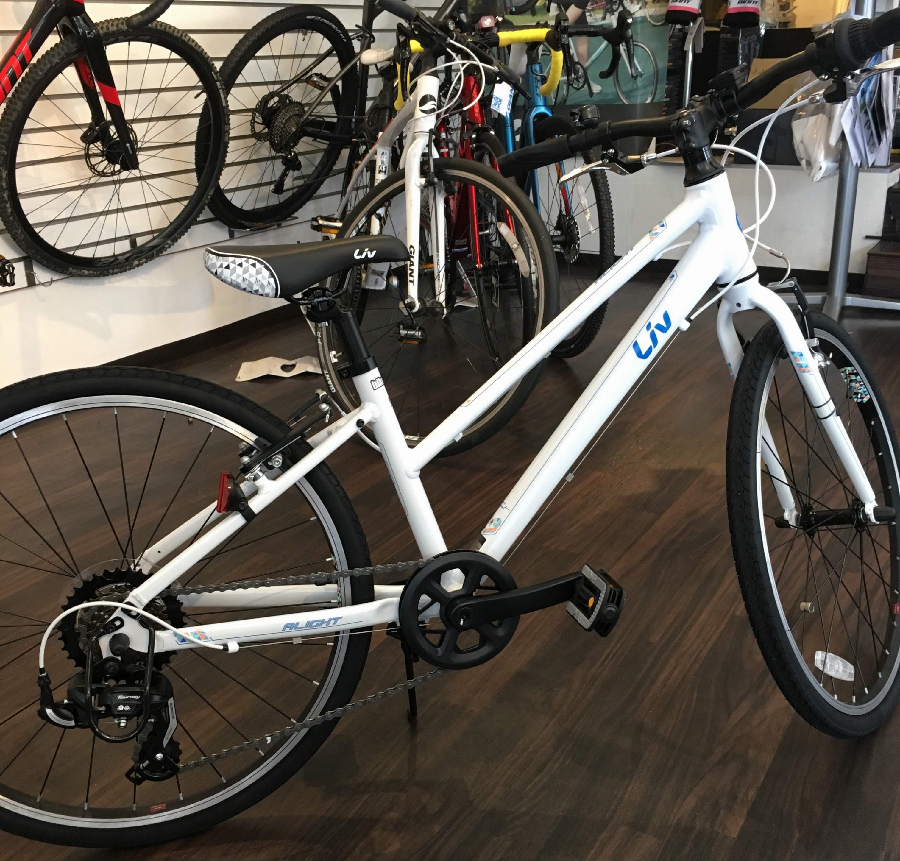 135cm-150cmの女の子に GIANT ALIGHT 24 | 横浜・新宿・湘南のスポーツ