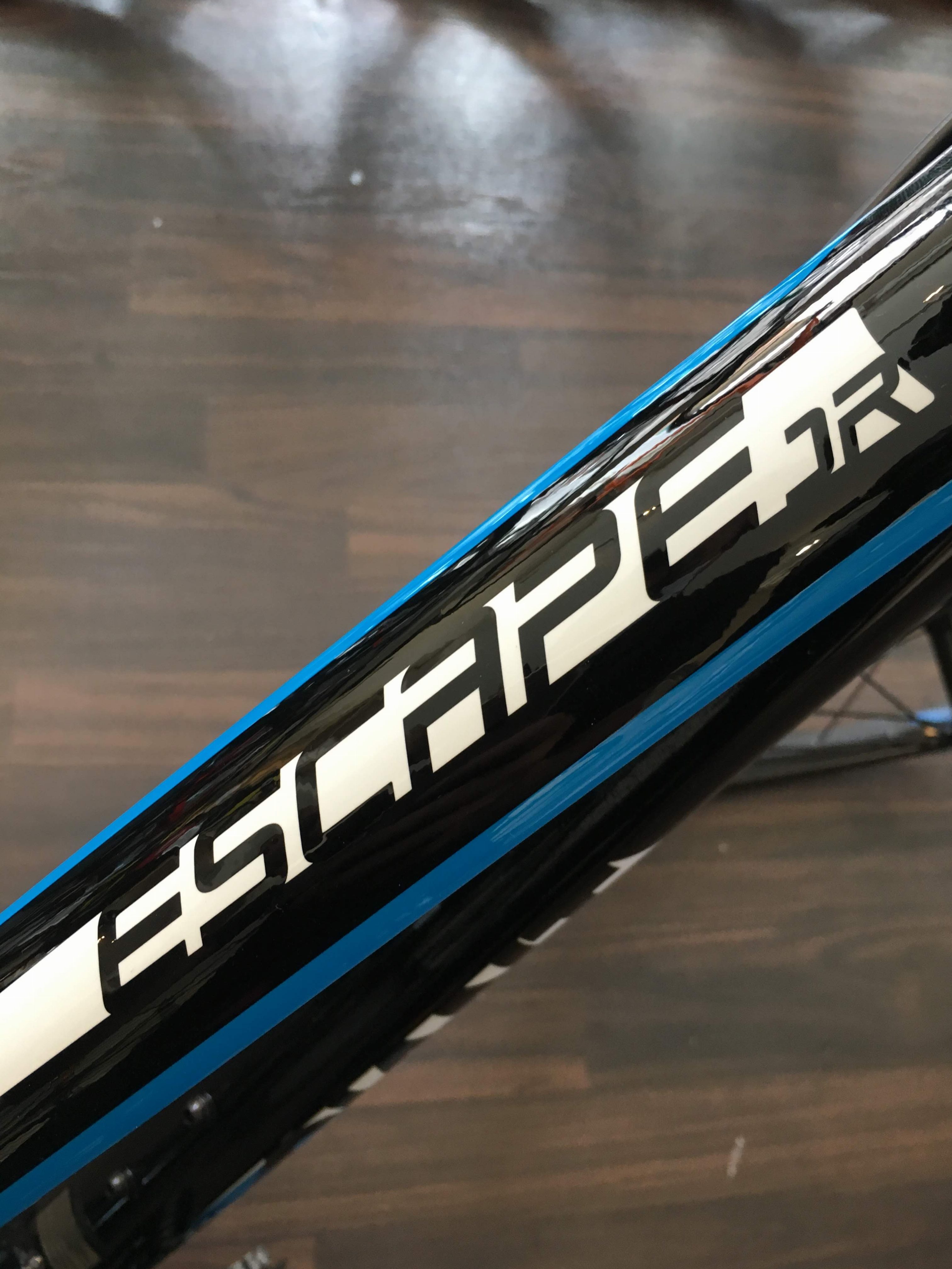 男の子向け ESCAPE JR 24 ¥35,000(税抜) | 横浜・新宿・湘南のスポーツ