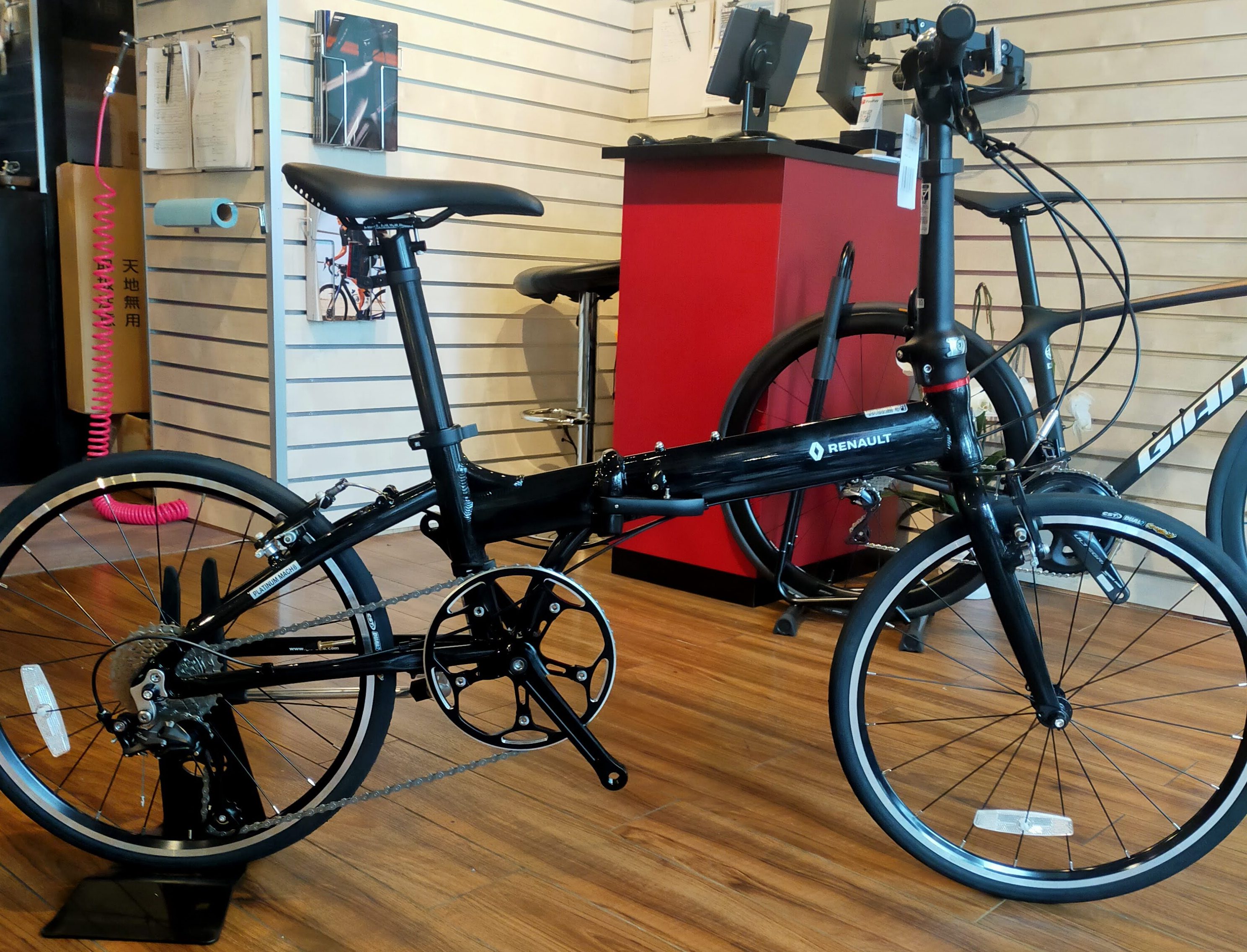 新宿都庁前店 RENAULT PLATINUM MACH8 ルノー プラチナマッハ8 / 8.9kg