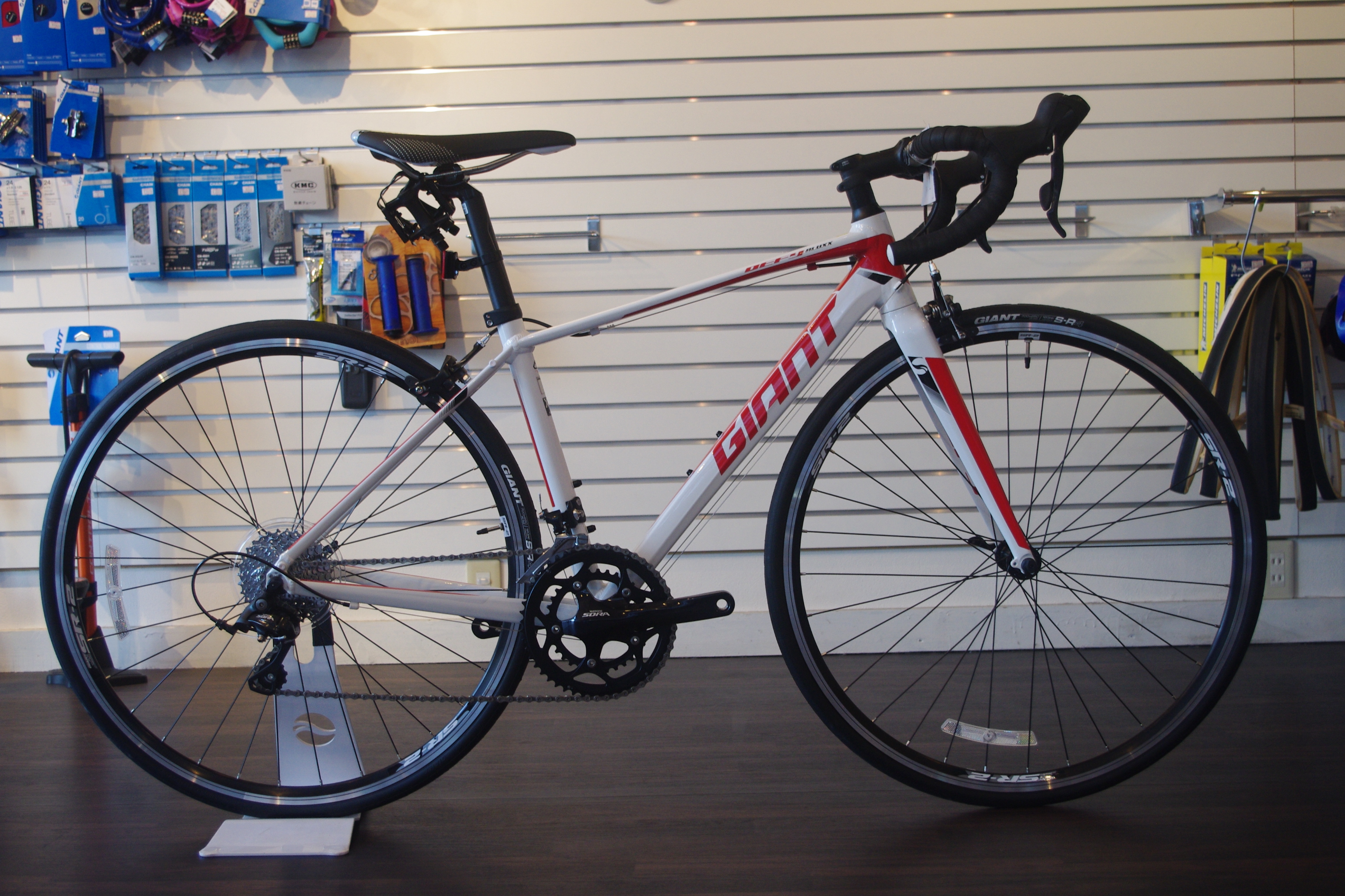 ロングライドにも通勤ライドにもオススメです。GIANT DEFY3 – bikeport