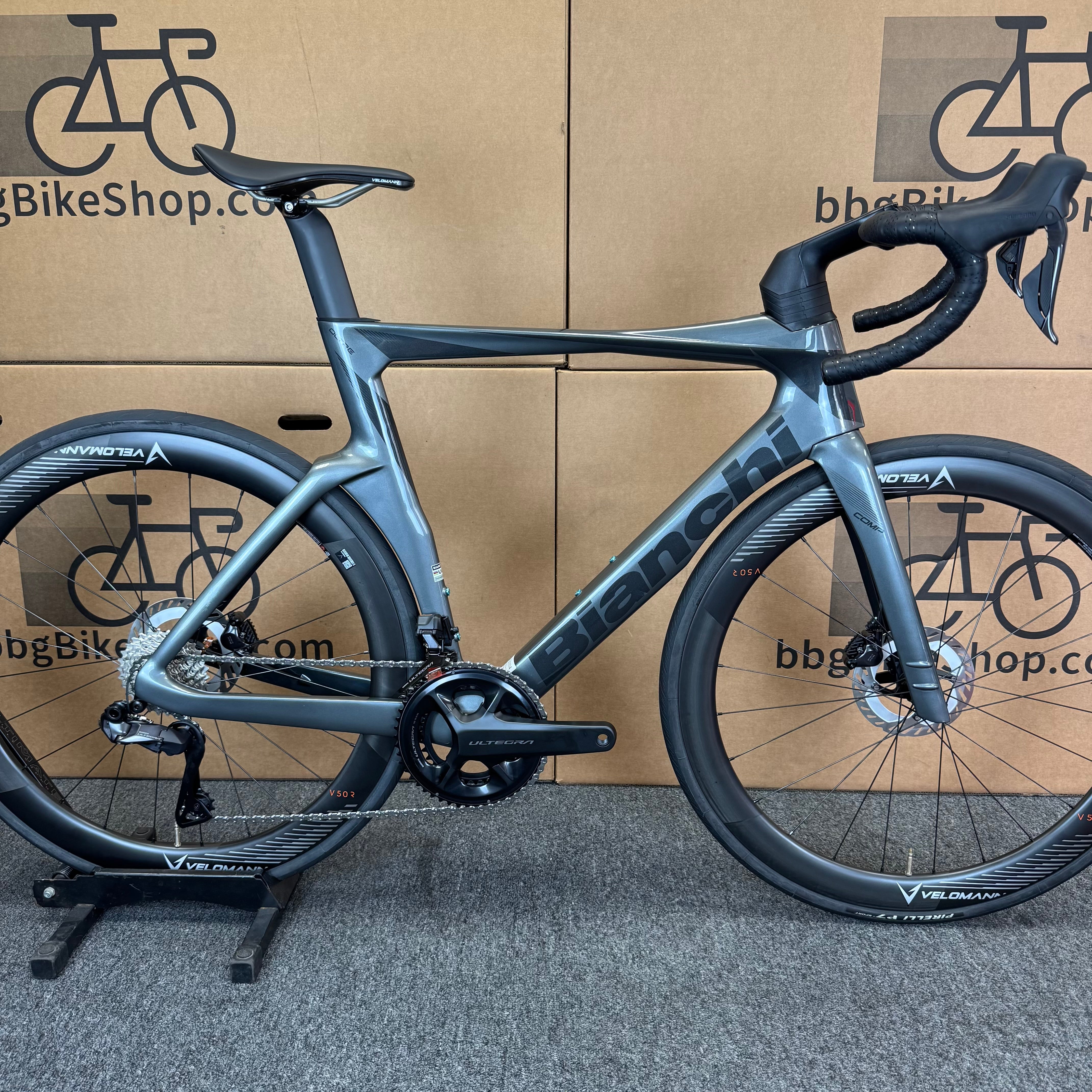 New Bianchi Oltre Comp, Ultegra Di2 12-speed, Carbon Fiber Road