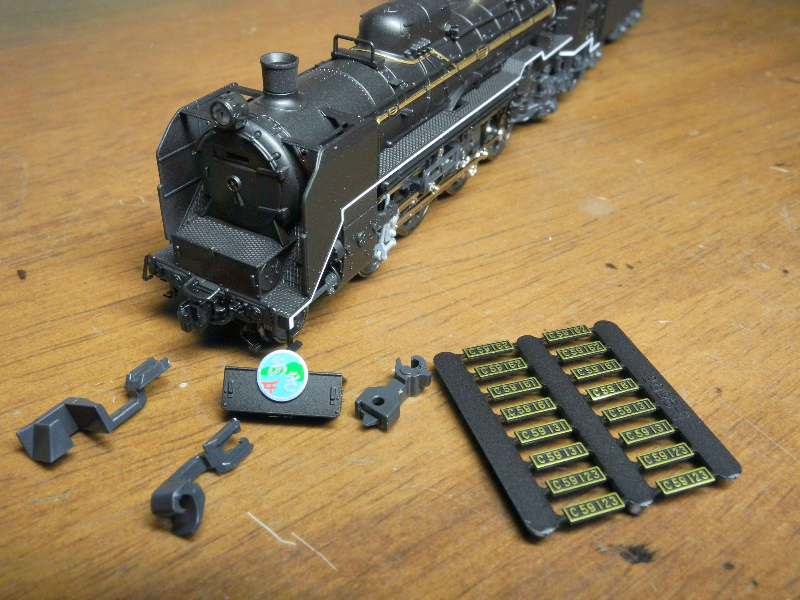 オフのデスクトップ KATO 2026-1 C59 戦後型（呉線） 買ってきた