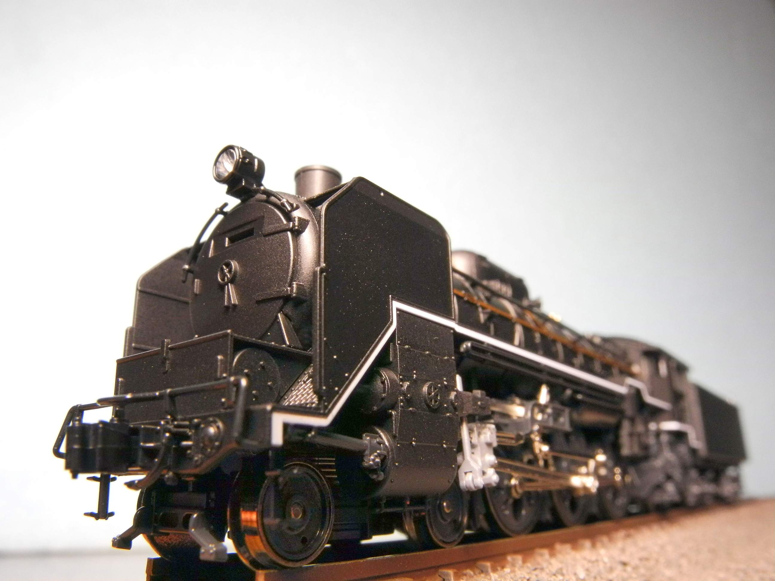 オフのデスクトップ KATO 2026-1 C59 戦後型（呉線） 買ってきた