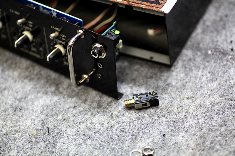 Vestax PMC-05ProIV - フェーダー交換