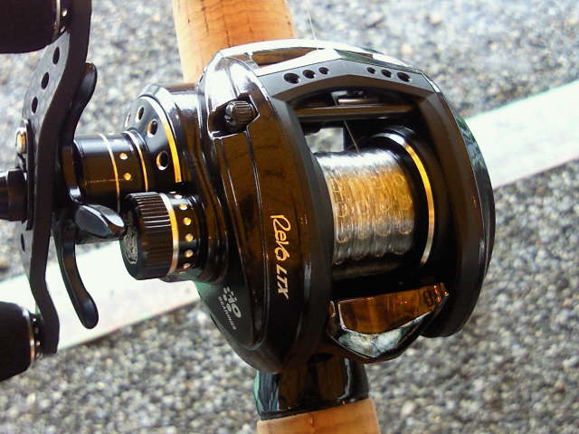 ベイトフィネスリール・Revo LTX(ﾚﾎﾞ LTX)をインプレしてみる - うなぎ