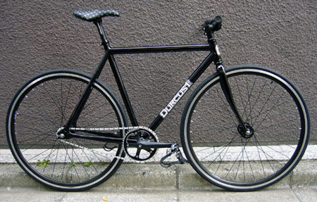 DURCUS ONE “MASTER”ファーストプロトバイクが到着！！ | W-BASE | BMX