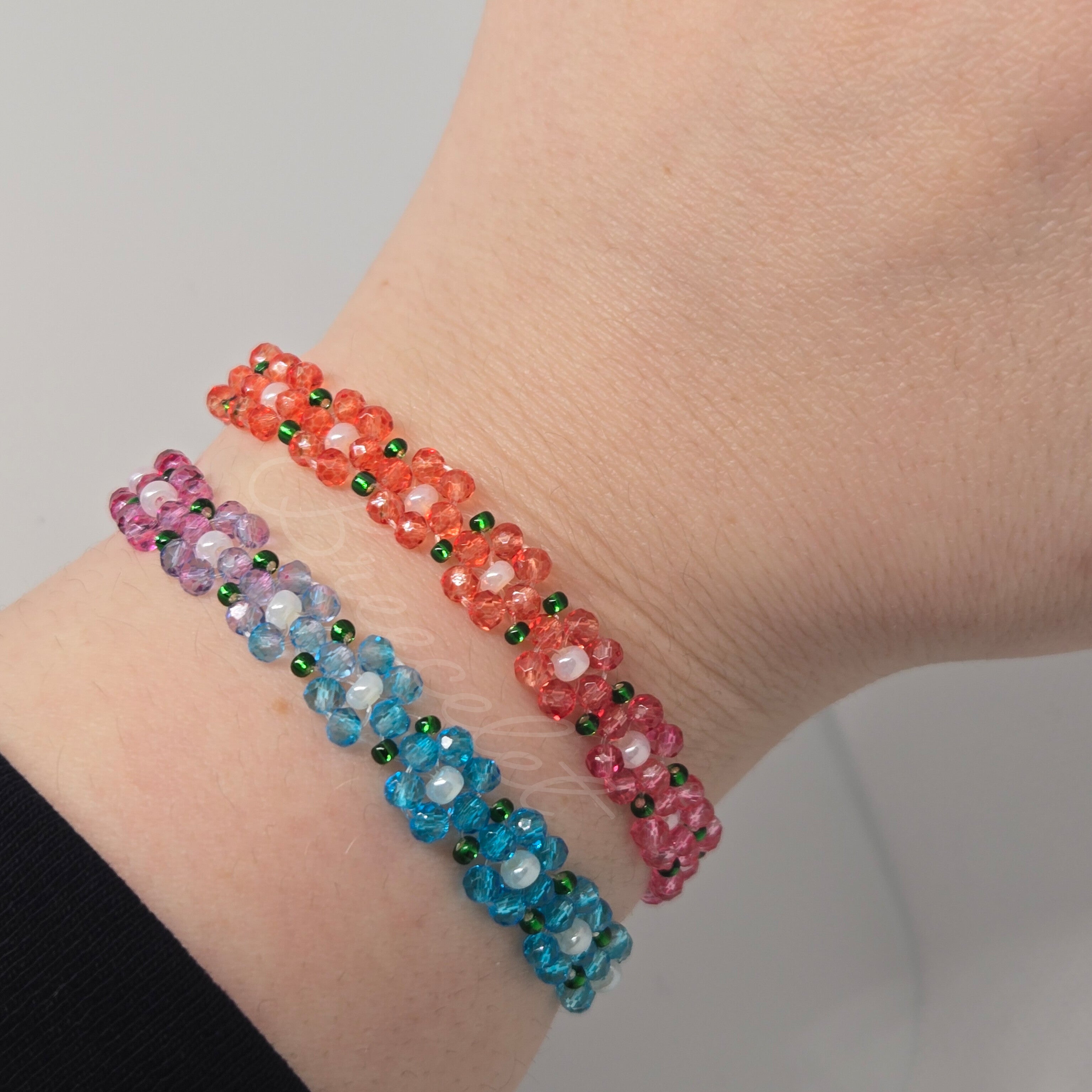 ✌🏻 X-Small/Small Gradient Bracelet Set W/ Silver Clasp