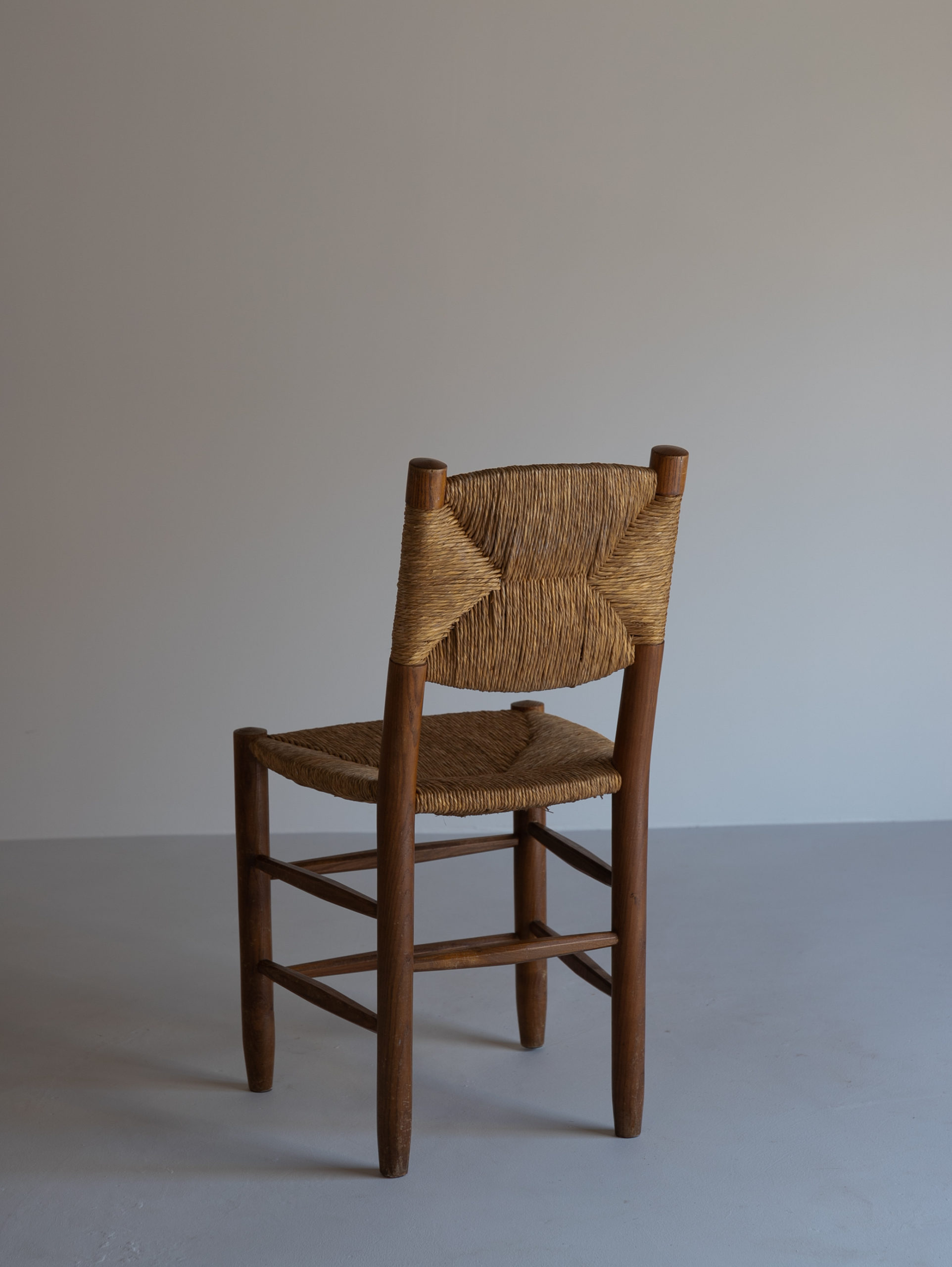 n°19 'Bauche' Chair by Charlotte Perriand - COLLETION - BROOD