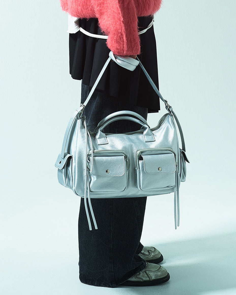 FAUX LEATHER MULTI POCKET SHOULDER BAG - SILVER – CAMPHOR WOOD