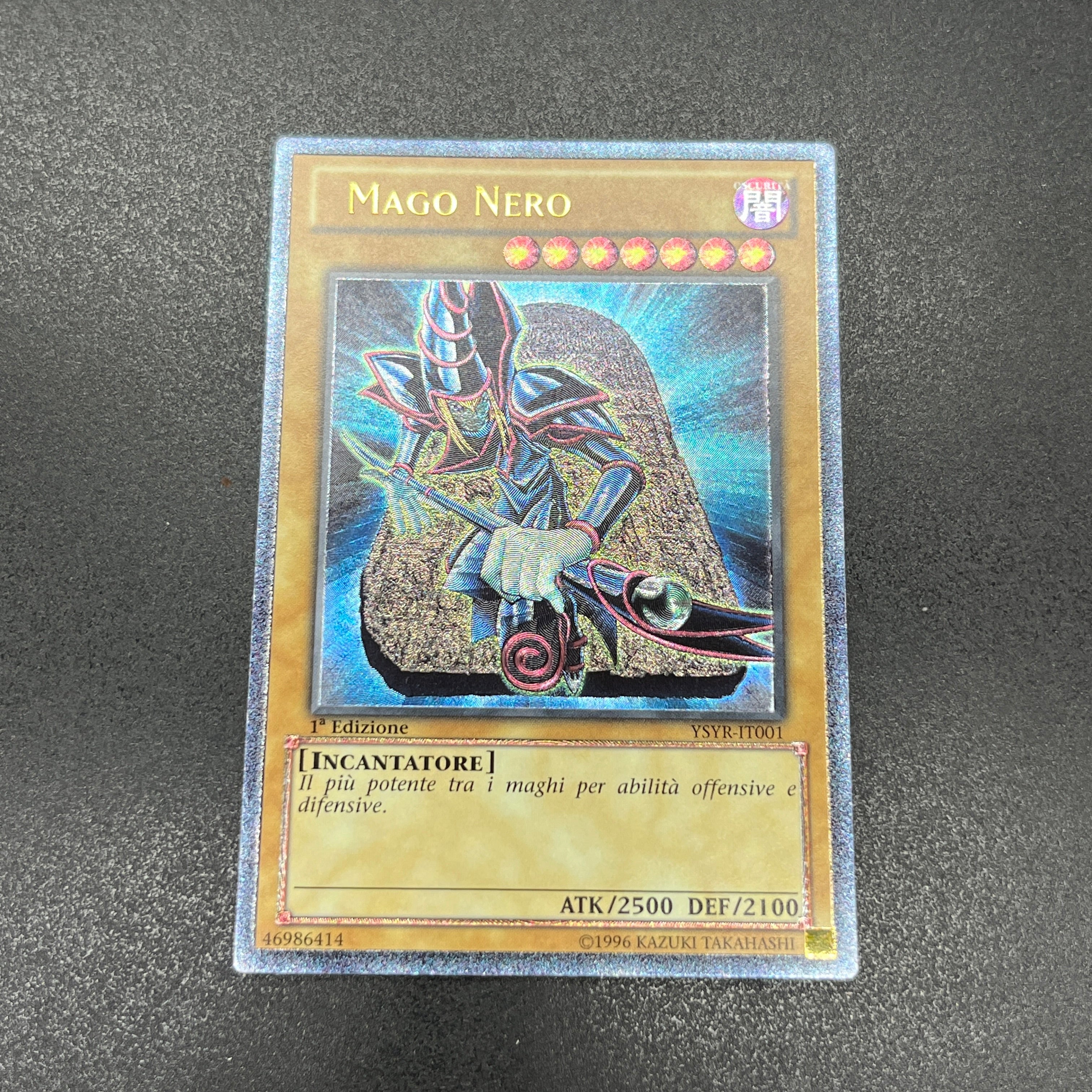 遊戯王 ブラック・マジシャン/レリーフ/イタリア語/1st/EU版 – カード
