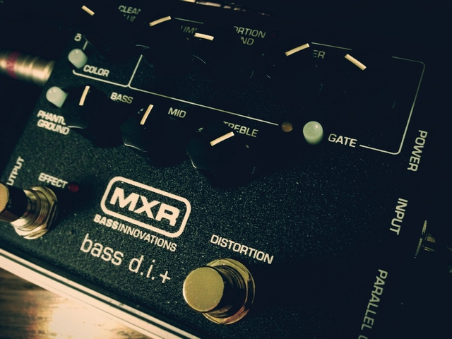 MXR“M-80 Bass D.I. +”プリアンプで極上ブリブリ！ - ジャパメタ