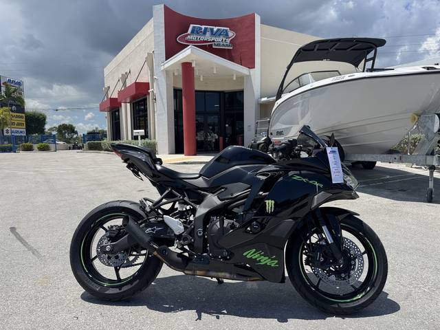 2025 Kawasaki NINJA® ZX™-4R ABS | Riva Motorsports Miami