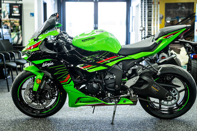 2024 Kawasaki Ninja® ZX™-6R KRT Edition | Crossroad Powersports