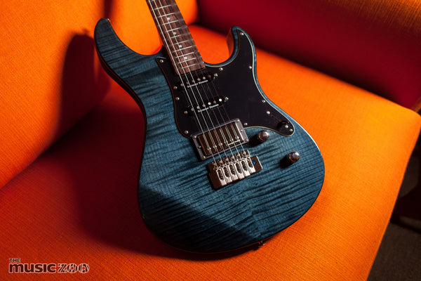 Yamaha Pacifica PAC612VIIFM Review & Demo! | The Music Zoo