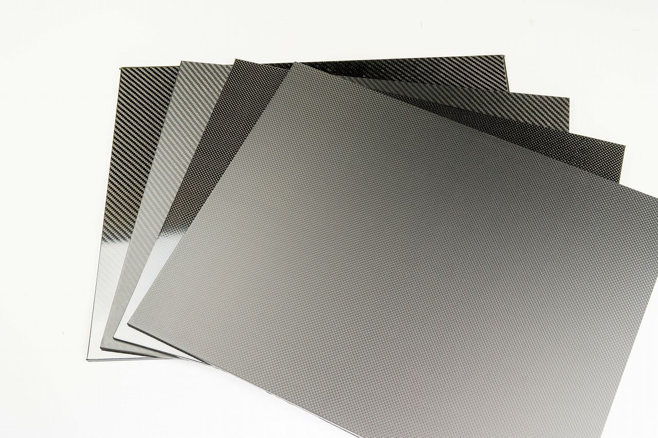 在庫品】加工専用CFRP(カーボン)プレート：板厚3.0㎜