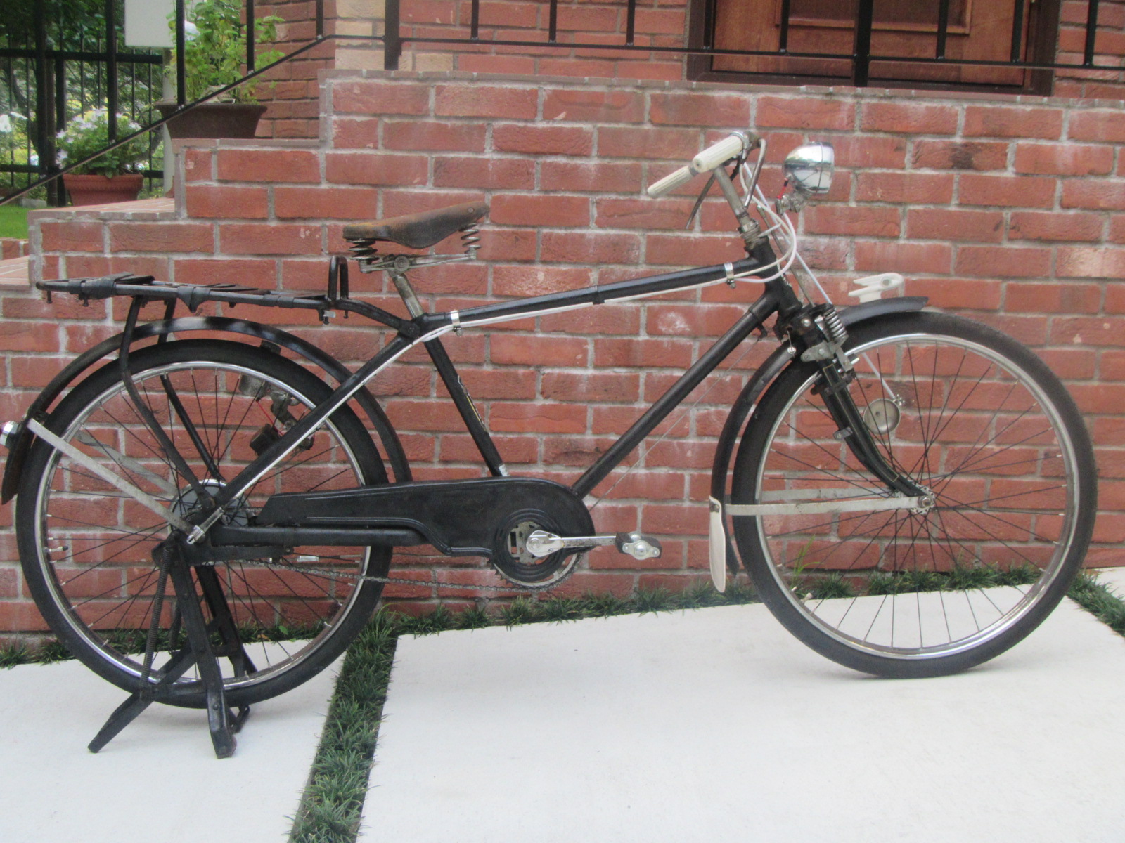 突然の訪問者: 昭和自転車 Vintage Japanese Bicycles