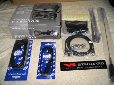 アマチュア無線機FTM-10S装着について