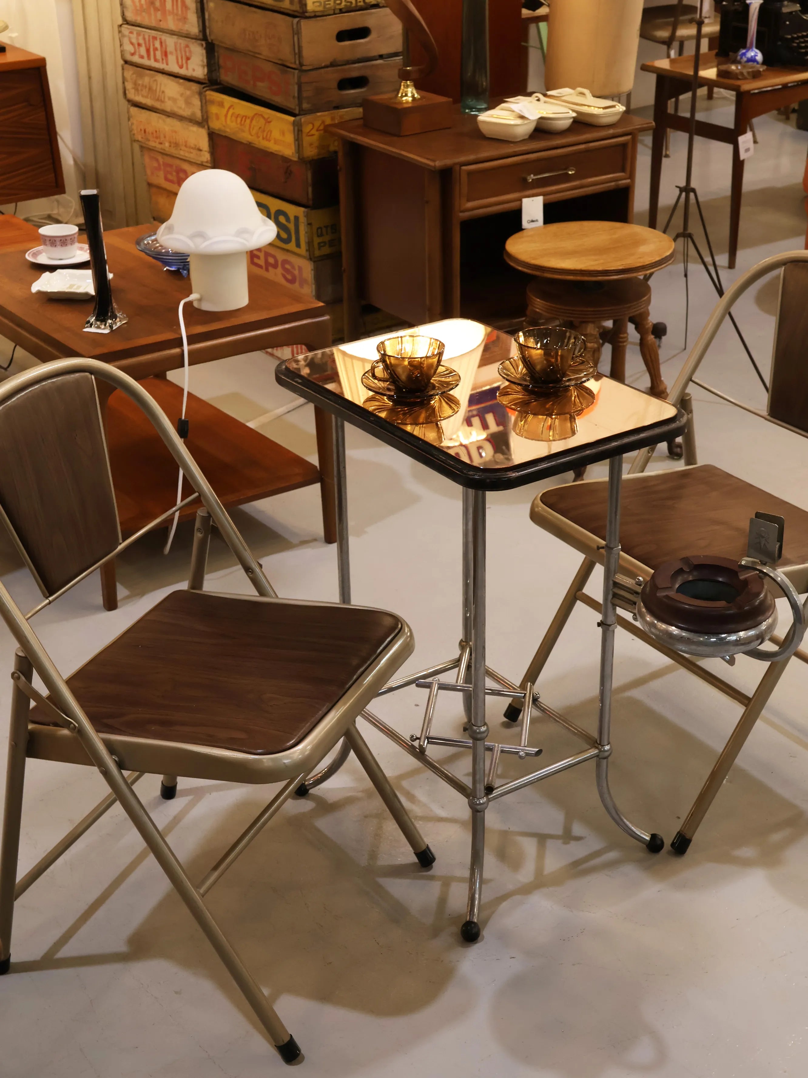 ヴィンテージ メタルフレーム ブラウンビニール フォルディングチェア