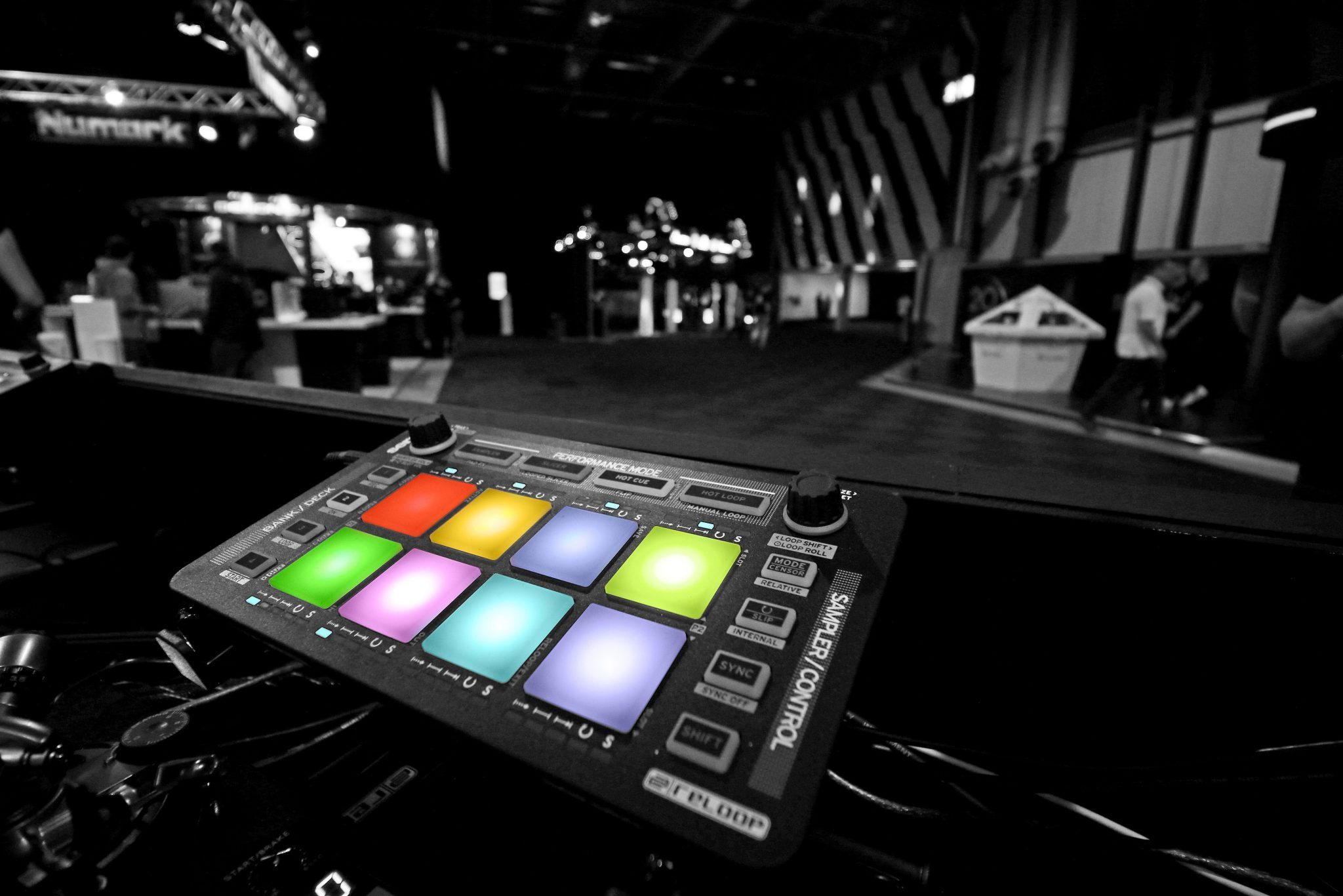 REVIEW: Reloop Neon Serato Accessory Controller