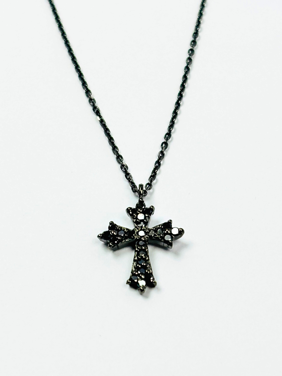 限定1点】K18・ダブルカットブラックダイヤモンドクロスペンダント